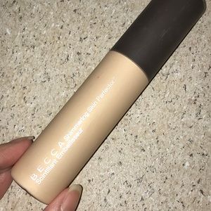 Becca Shimmering Skin Perfecter in Moonstone